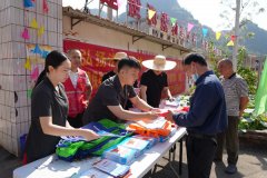 德保：“风俗+结合普法”让入 